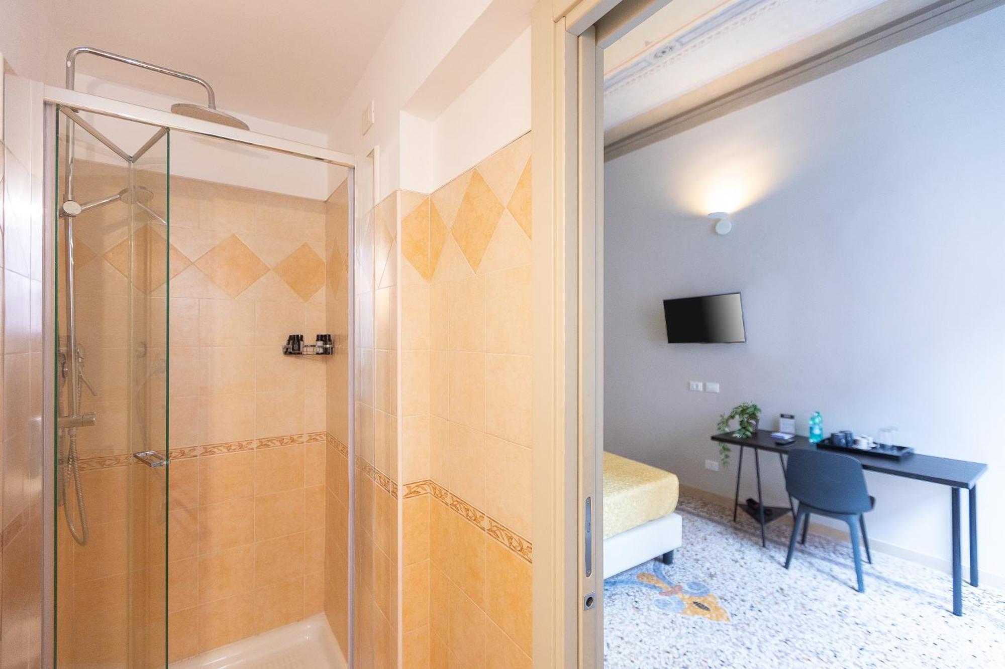 רומא Iron Cityaus Termini מראה חיצוני תמונה