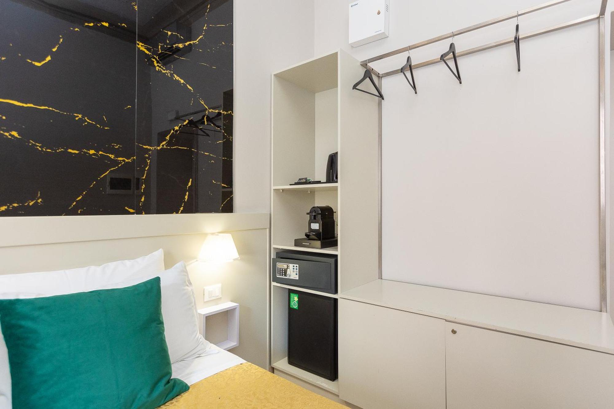 רומא Iron Cityaus Termini מראה חיצוני תמונה