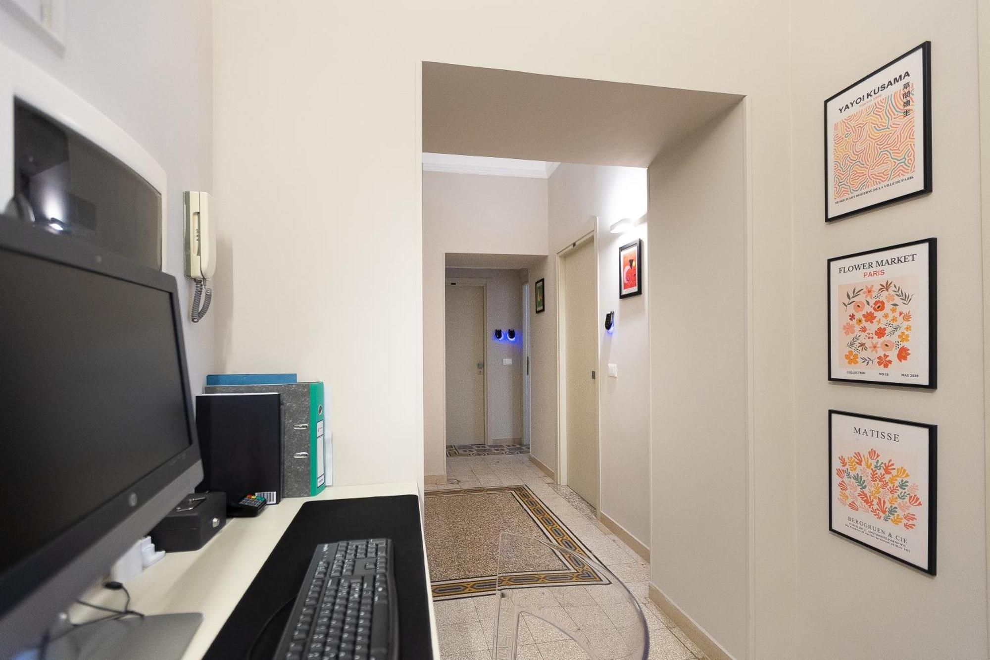 רומא Iron Cityaus Termini מראה חיצוני תמונה