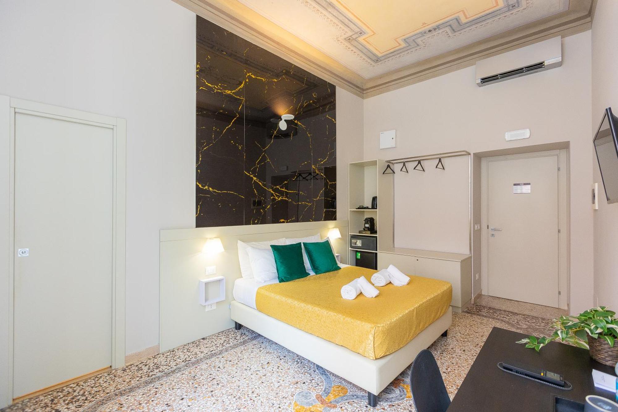 רומא Iron Cityaus Termini מראה חיצוני תמונה